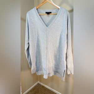 Tahari Oversized Light Gray V-Neck Sweater